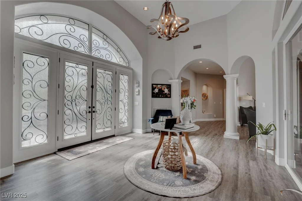4594 Blue Mesa, Las Vegas, NV 89129