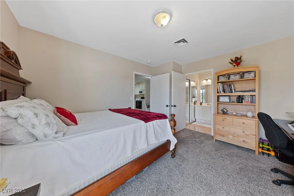 4865 Torrey Pines, Las Vegas, NV 89103