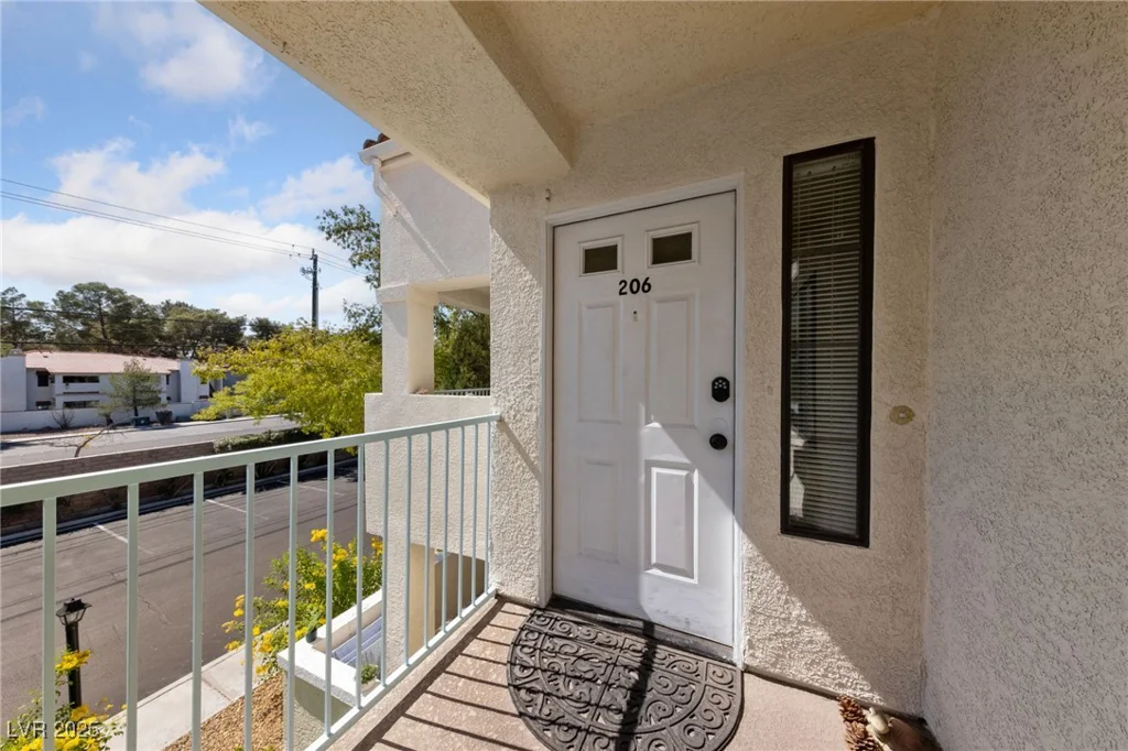 4865 Torrey Pines, Las Vegas, NV 89103