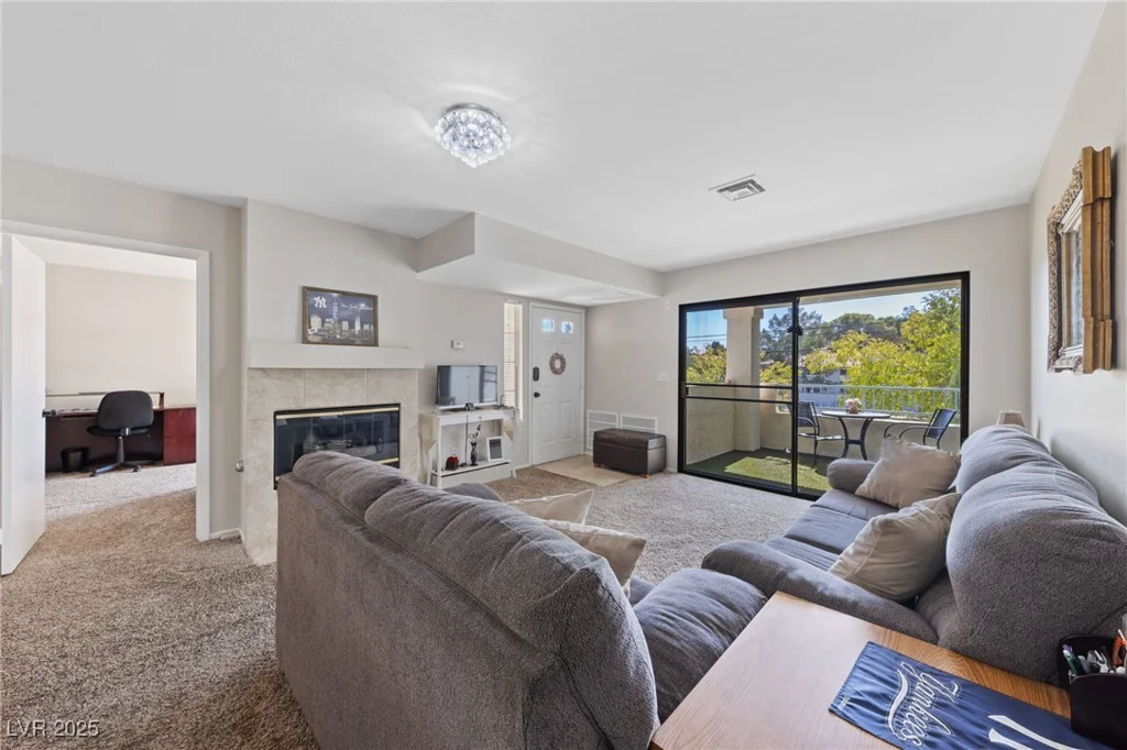 4865 Torrey Pines, Las Vegas, NV 89103