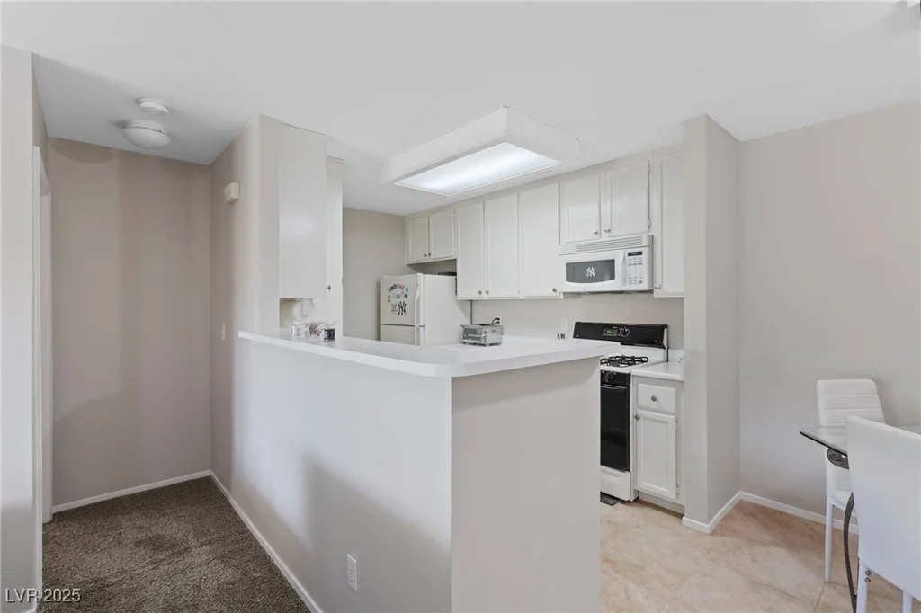 4865 Torrey Pines, Las Vegas, NV 89103