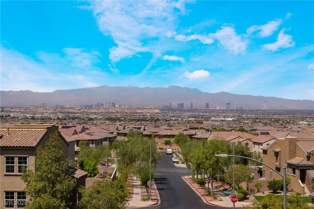 378 Gracious, Henderson, NV 89011