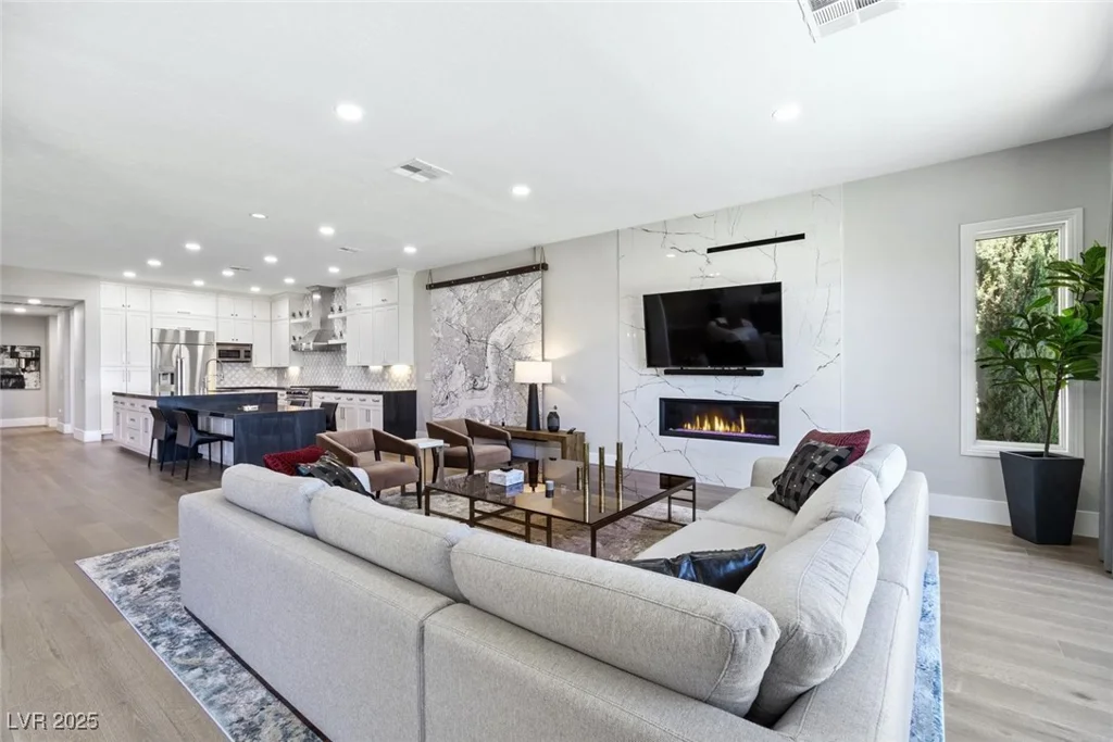 2080 Orchard Mist, Las Vegas, NV 89135