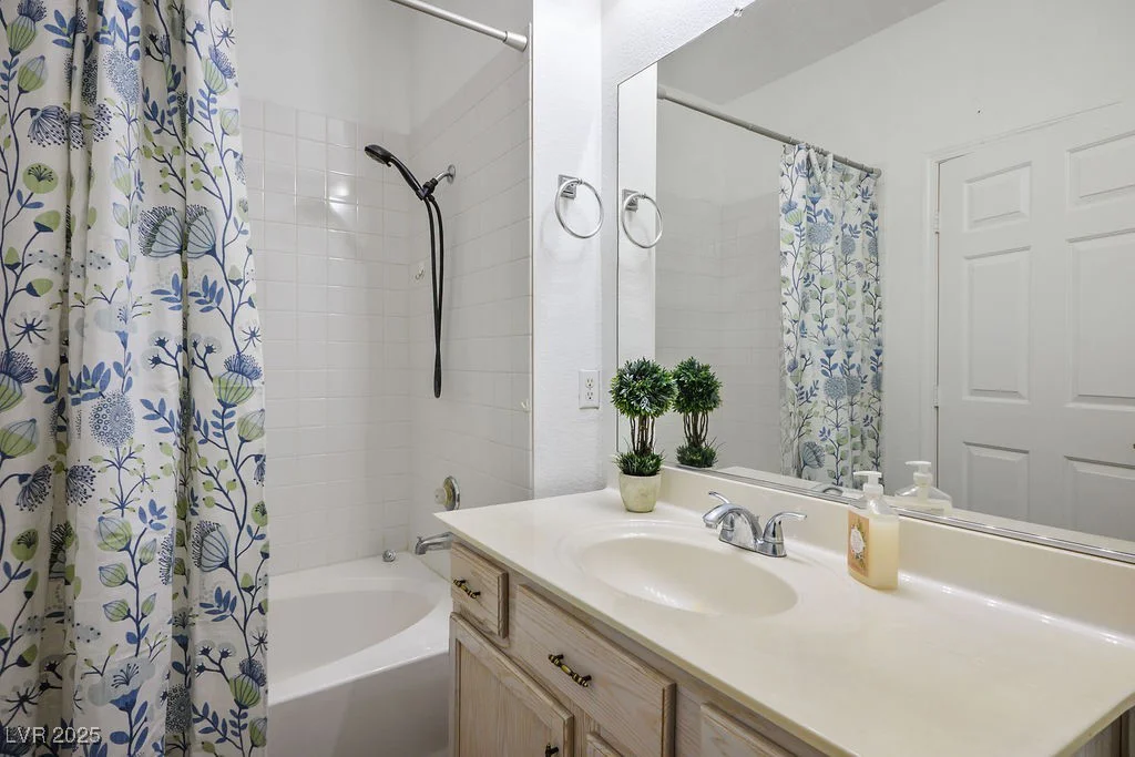 1830 Buffalo, Las Vegas, NV 89128