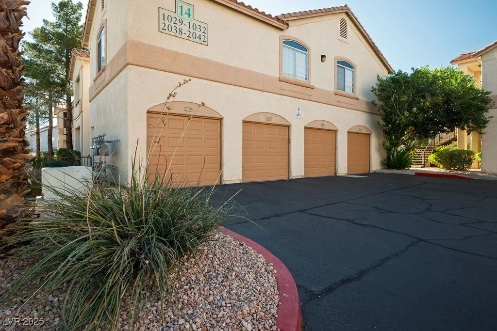 1830 Buffalo, Las Vegas, NV 89128