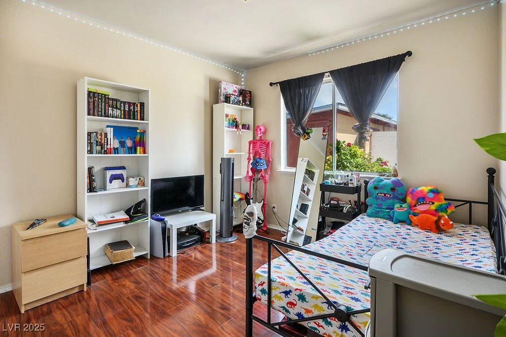 3016 Light Wind, Las Vegas, NV 89108