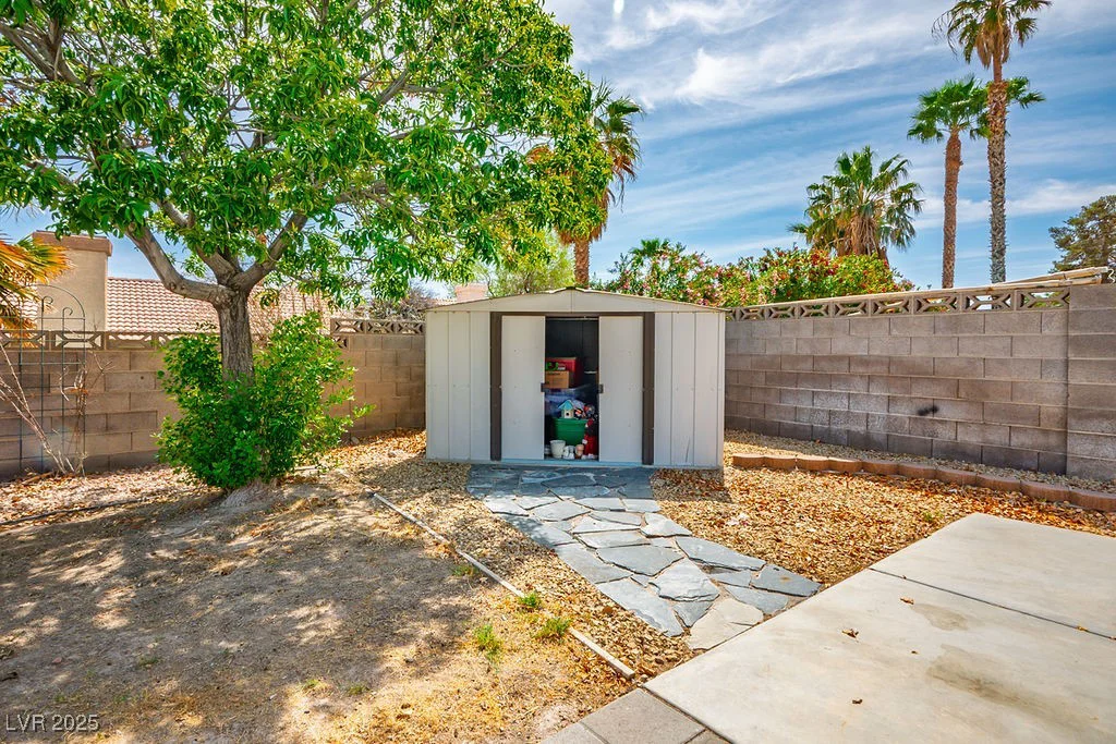 3016 Light Wind, Las Vegas, NV 89108