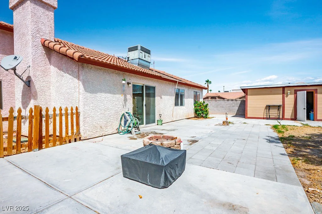 3016 Light Wind, Las Vegas, NV 89108