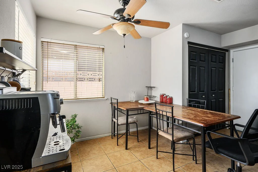 3016 Light Wind, Las Vegas, NV 89108