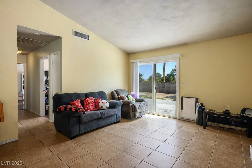 3016 Light Wind, Las Vegas, NV 89108