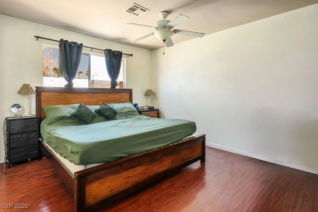 3016 Light Wind, Las Vegas, NV 89108