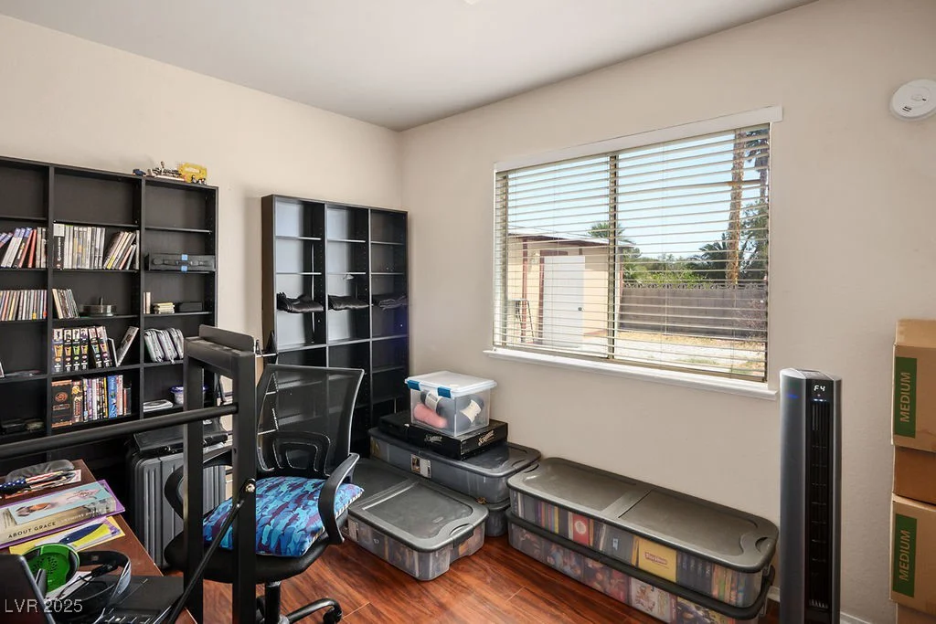 3016 Light Wind, Las Vegas, NV 89108