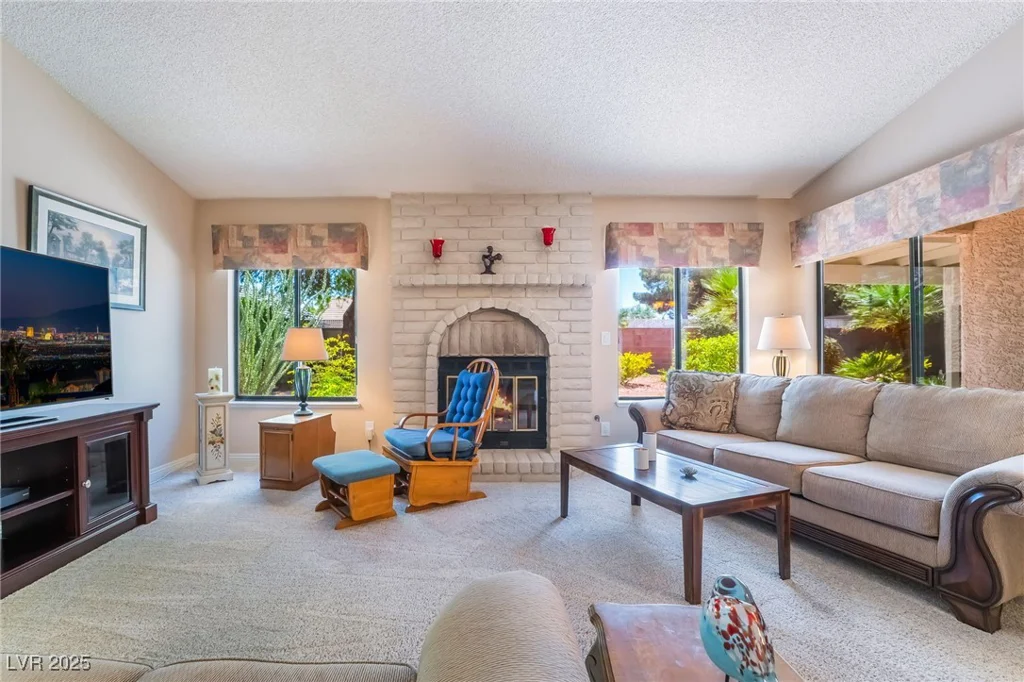 3221 Palmdesert, Las Vegas, NV 89120