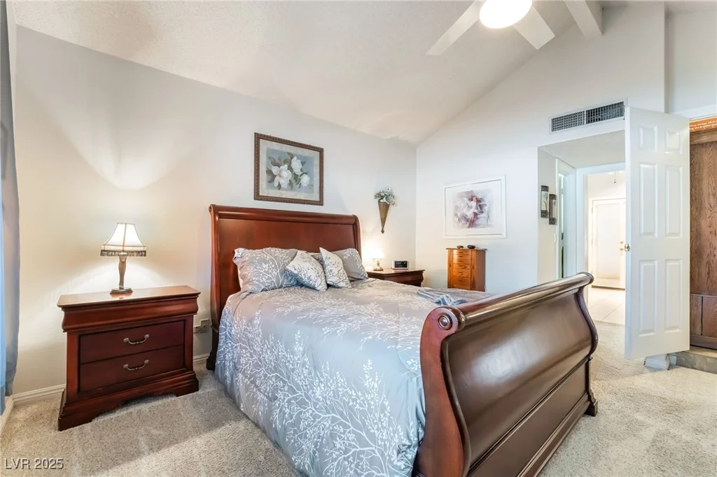3221 Palmdesert, Las Vegas, NV 89120