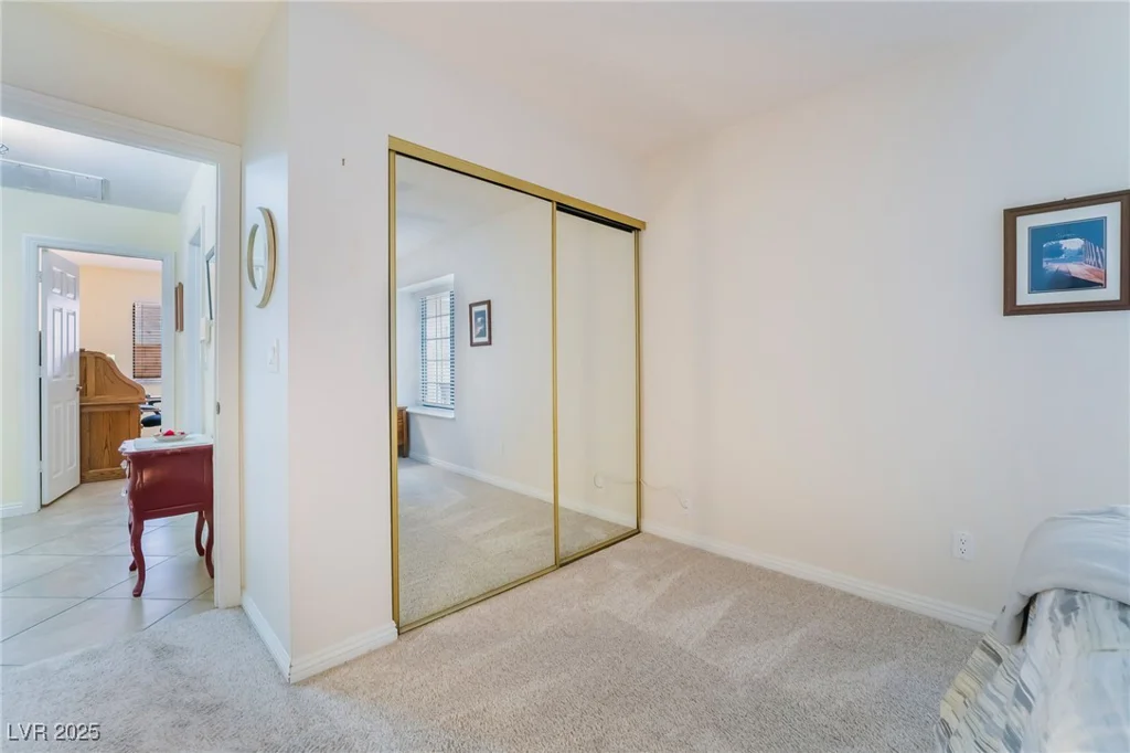 3221 Palmdesert, Las Vegas, NV 89120