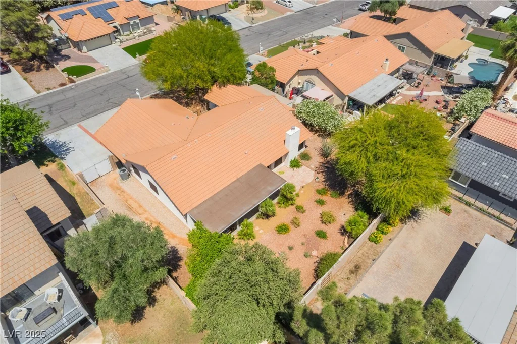 3221 Palmdesert, Las Vegas, NV 89120
