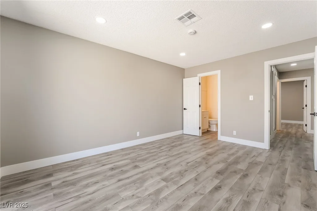4498 Via San Rafael, Las Vegas, NV 89103
