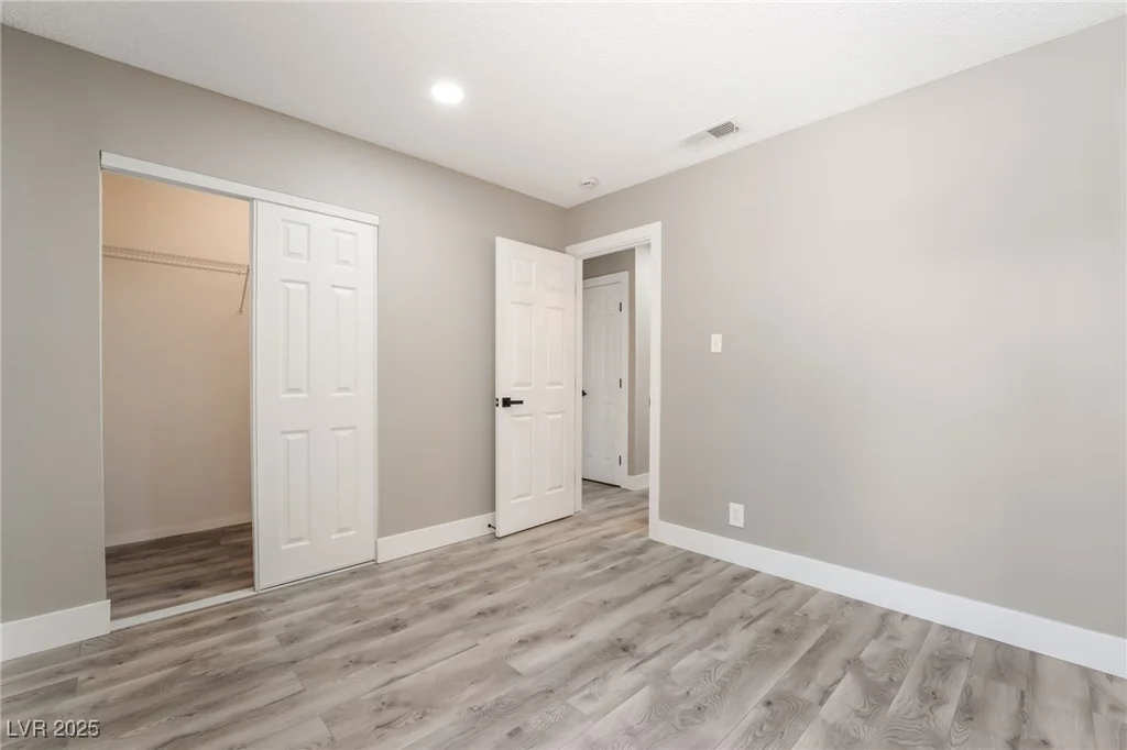 4498 Via San Rafael, Las Vegas, NV 89103