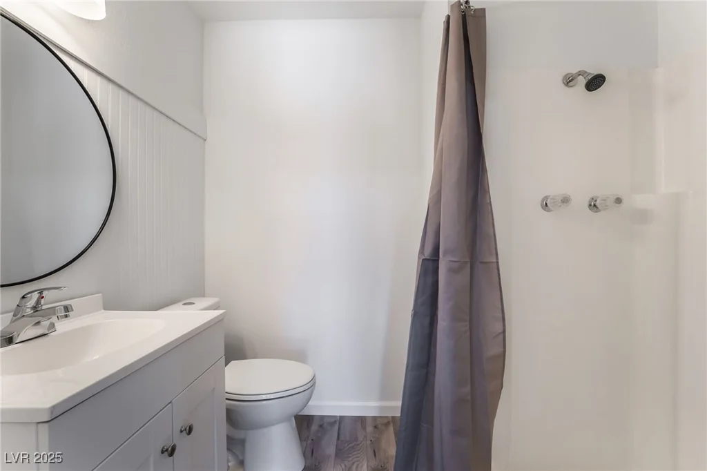 4498 Via San Rafael, Las Vegas, NV 89103
