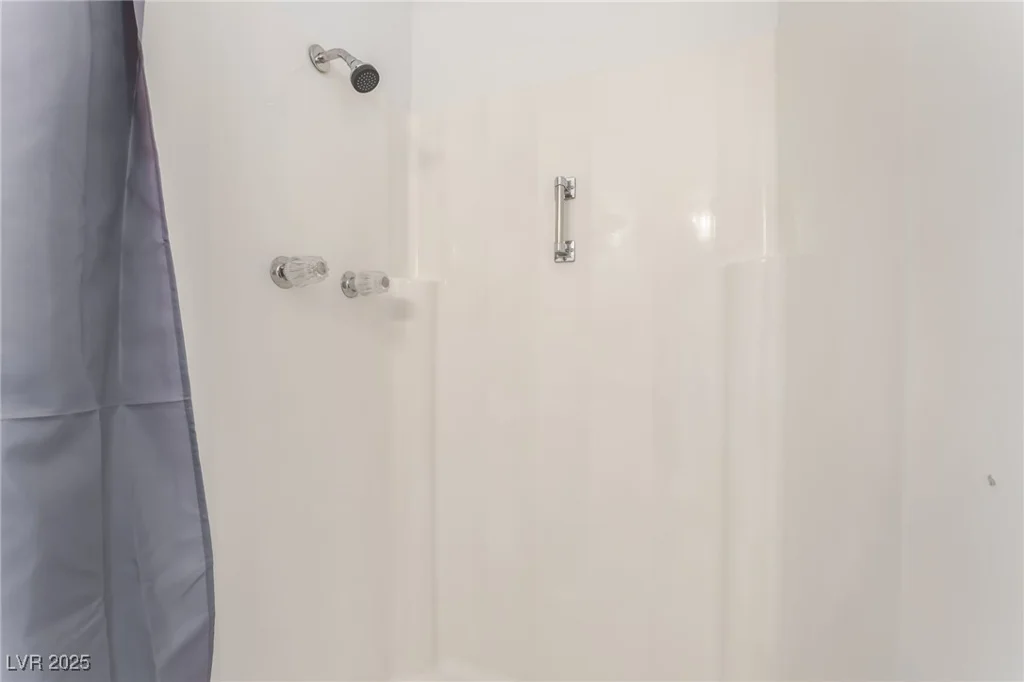 4498 Via San Rafael, Las Vegas, NV 89103