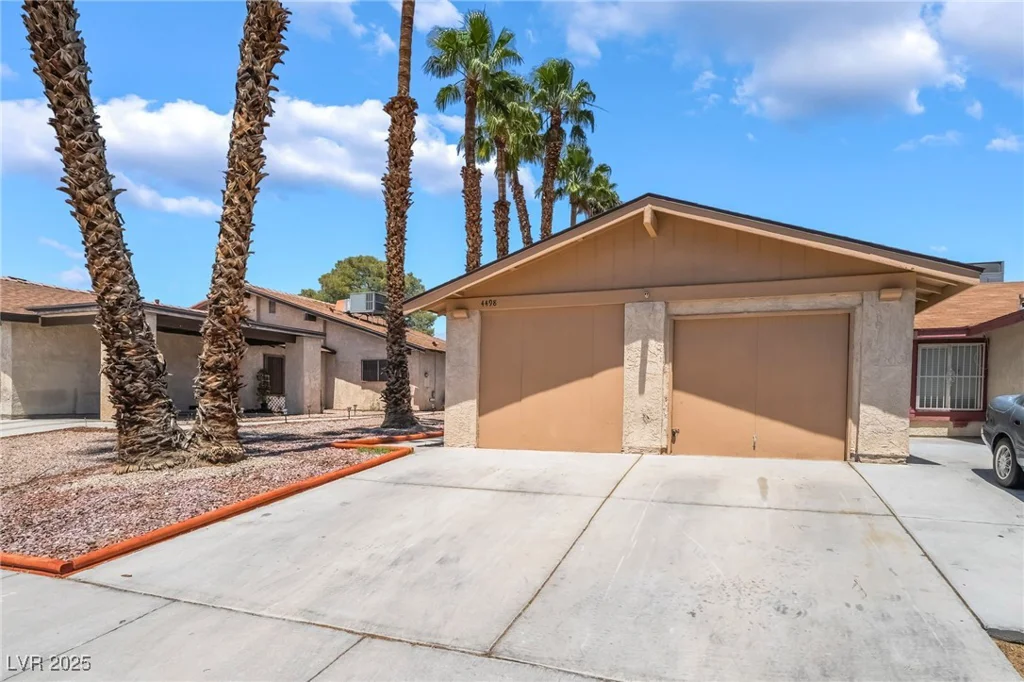 4498 Via San Rafael, Las Vegas, NV 89103