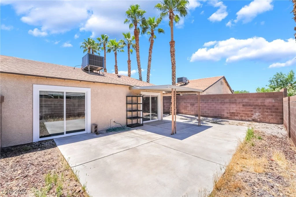 4498 Via San Rafael, Las Vegas, NV 89103