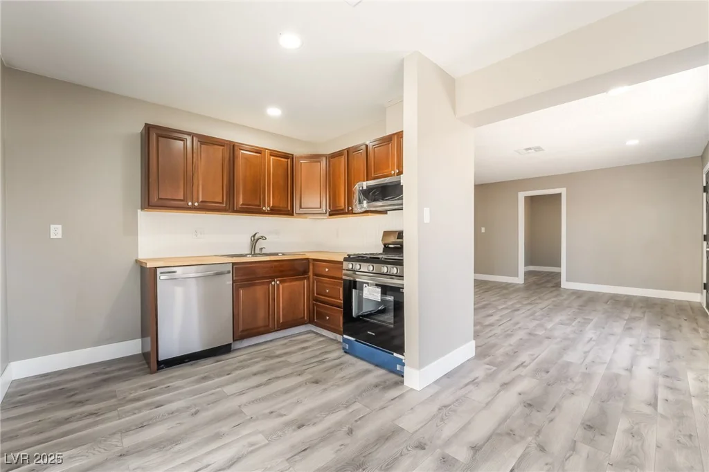4498 Via San Rafael, Las Vegas, NV 89103