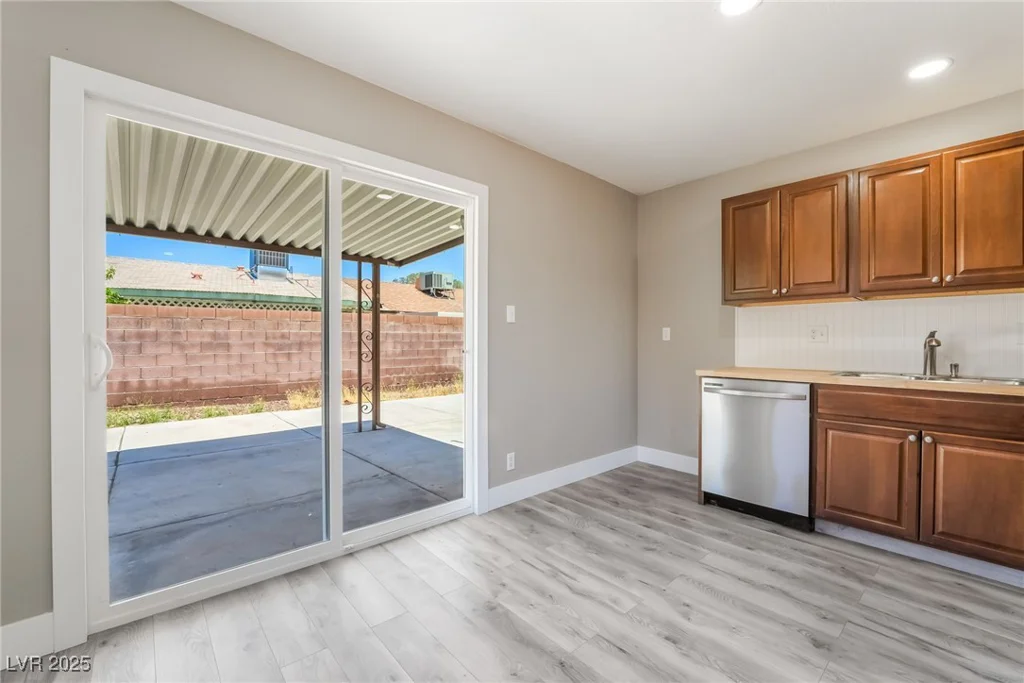 4498 Via San Rafael, Las Vegas, NV 89103