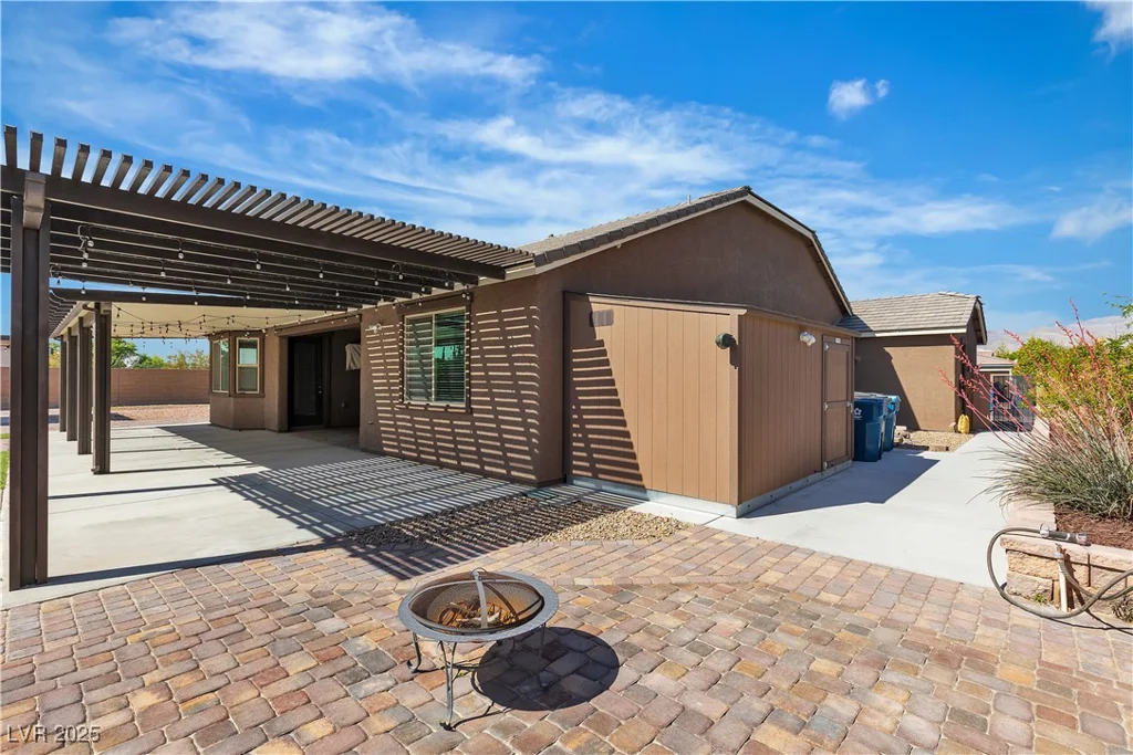 4818 Al Carrison, Las Vegas, NV 89149