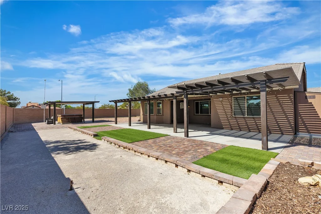 4818 Al Carrison, Las Vegas, NV 89149