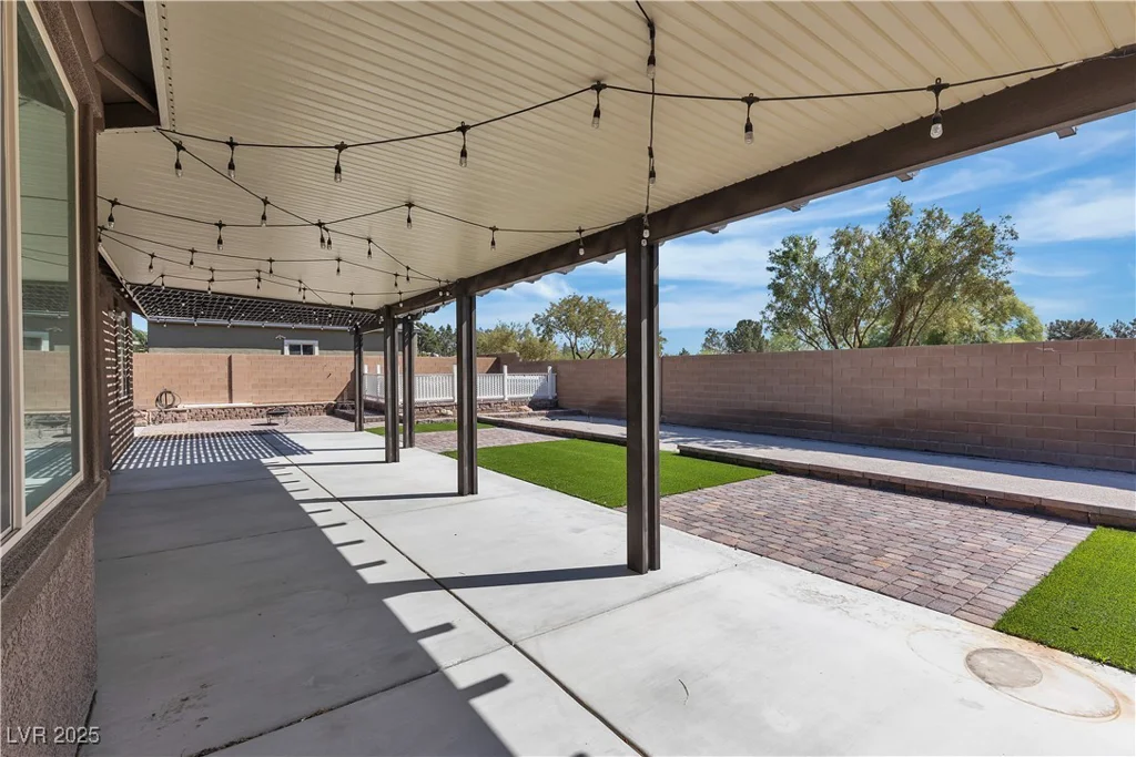 4818 Al Carrison, Las Vegas, NV 89149