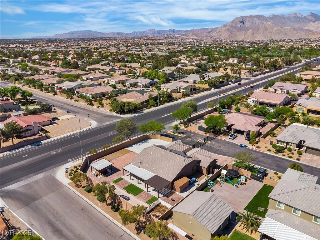 4818 Al Carrison, Las Vegas, NV 89149