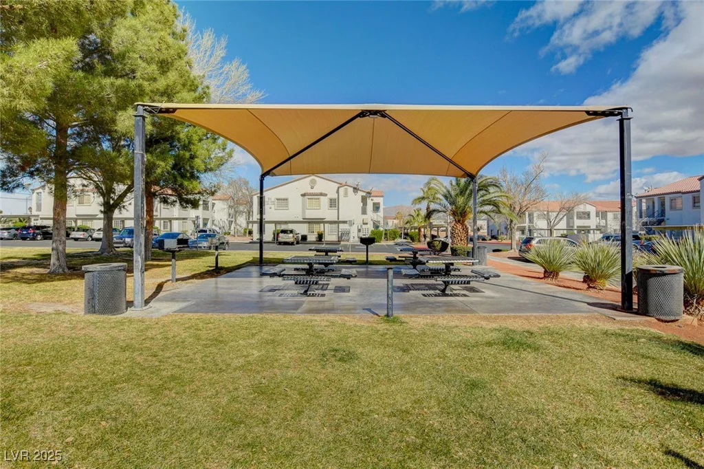 3318 Decatur, Las Vegas, NV 89130