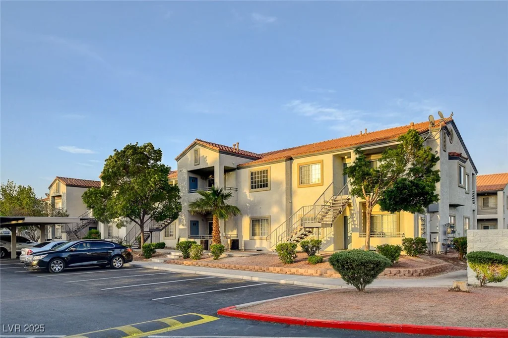 3318 Decatur, Las Vegas, NV 89130