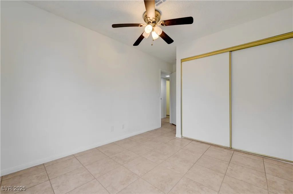 2377 Los Feliz, Las Vegas, NV 89156