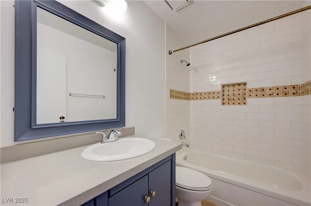 2377 Los Feliz, Las Vegas, NV 89156