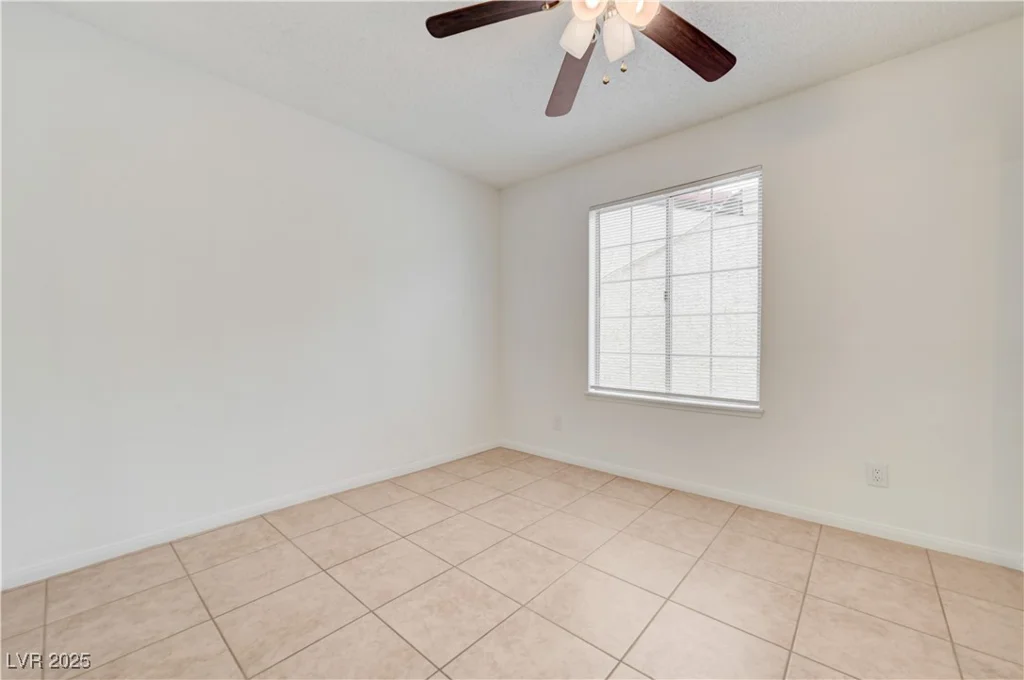 2377 Los Feliz, Las Vegas, NV 89156
