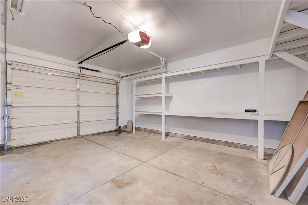 2377 Los Feliz, Las Vegas, NV 89156