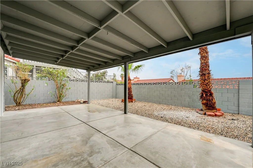 2377 Los Feliz, Las Vegas, NV 89156