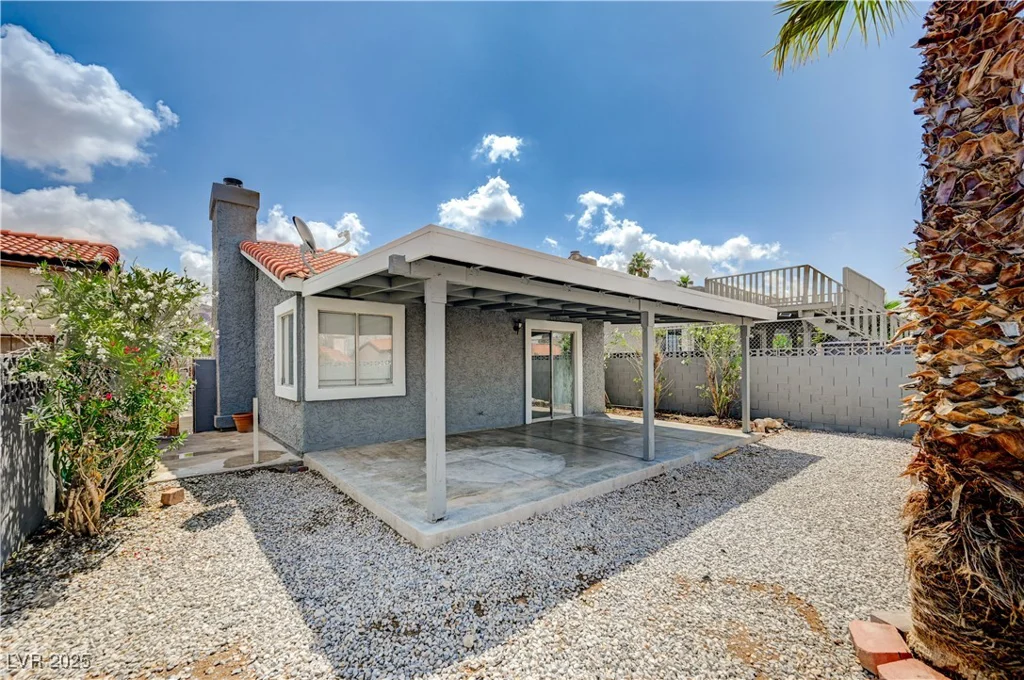 2377 Los Feliz, Las Vegas, NV 89156