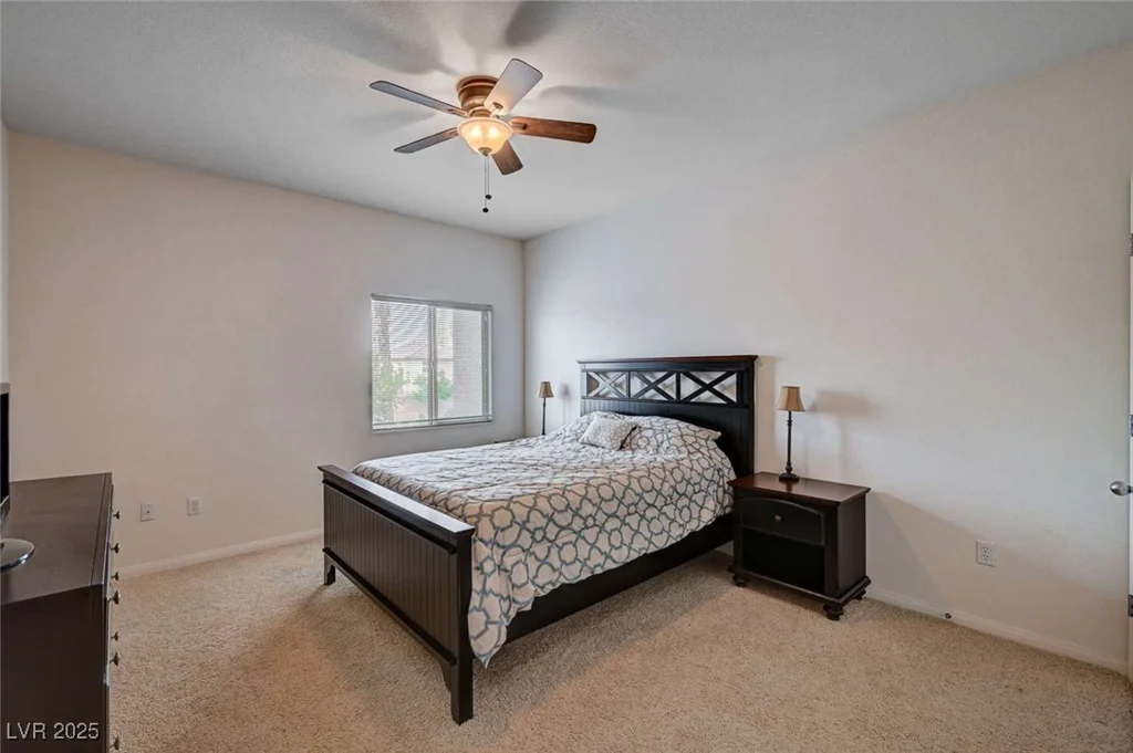 7701 Robindale, Las Vegas, NV 89113