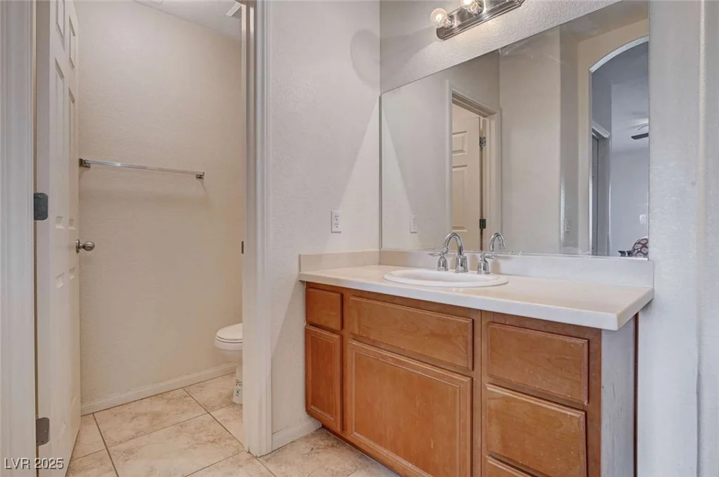 7701 Robindale, Las Vegas, NV 89113