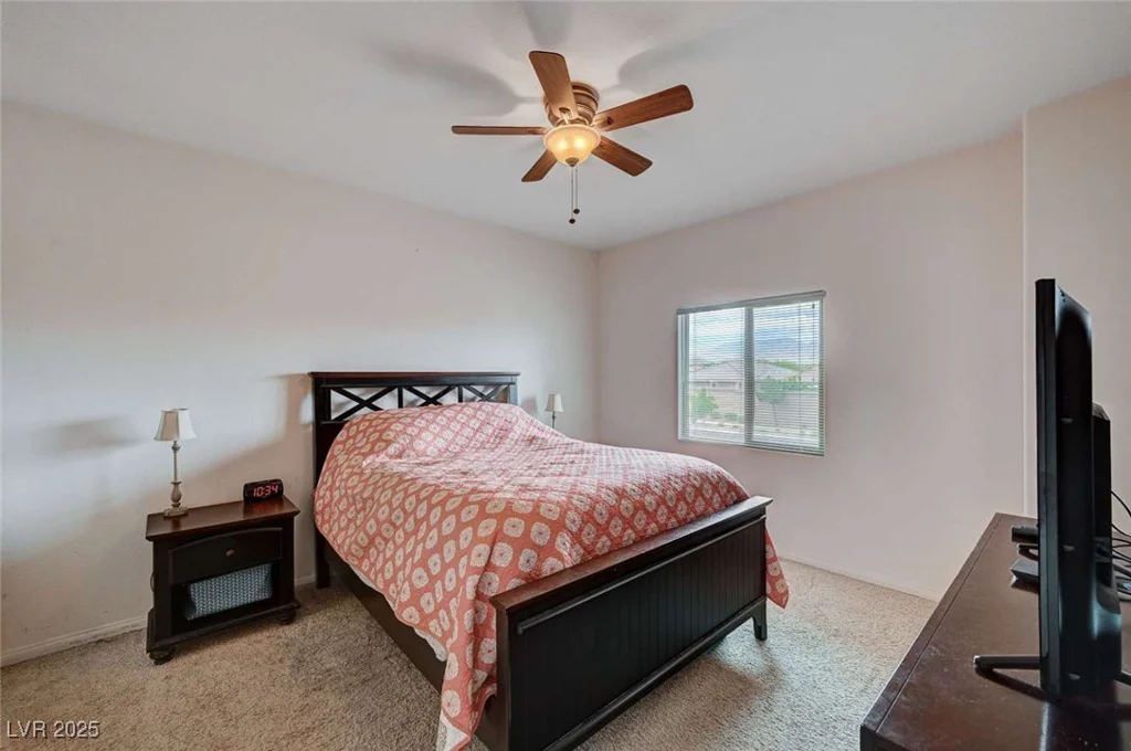 7701 Robindale, Las Vegas, NV 89113
