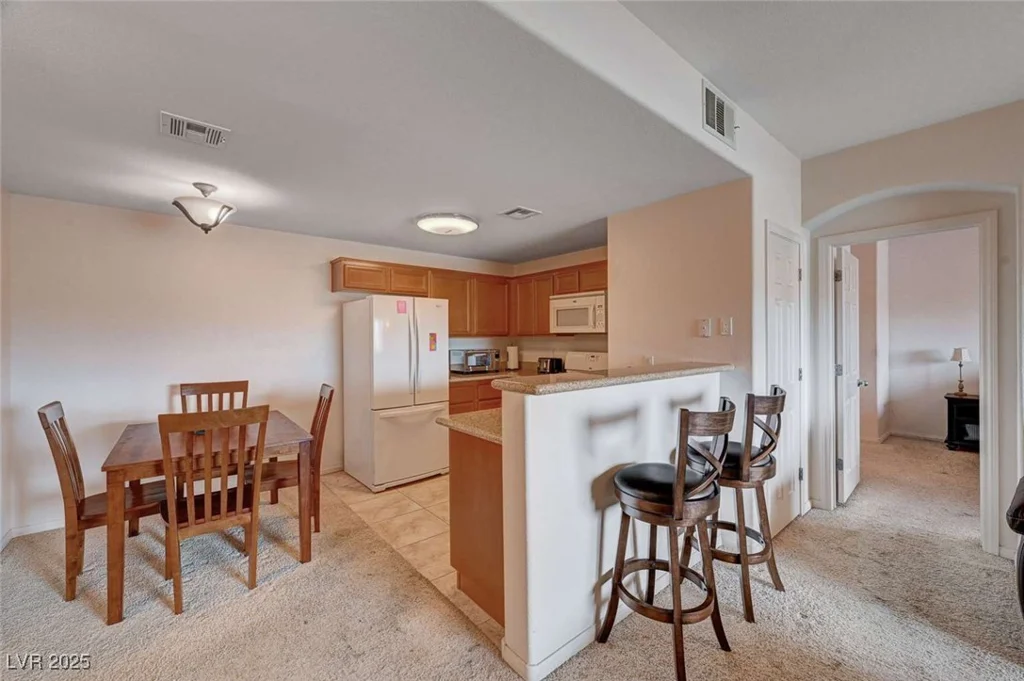 7701 Robindale, Las Vegas, NV 89113