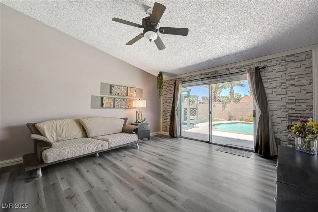 3266 Mountain Spring, Las Vegas, NV 89146