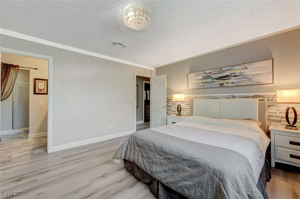 3266 Mountain Spring, Las Vegas, NV 89146