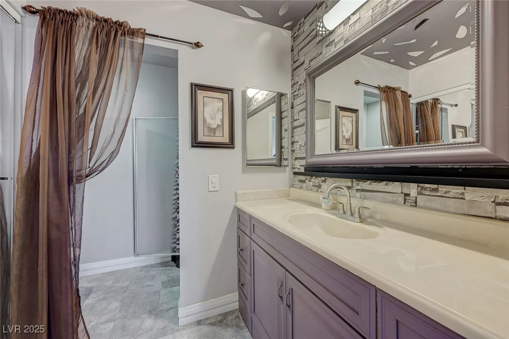 3266 Mountain Spring, Las Vegas, NV 89146