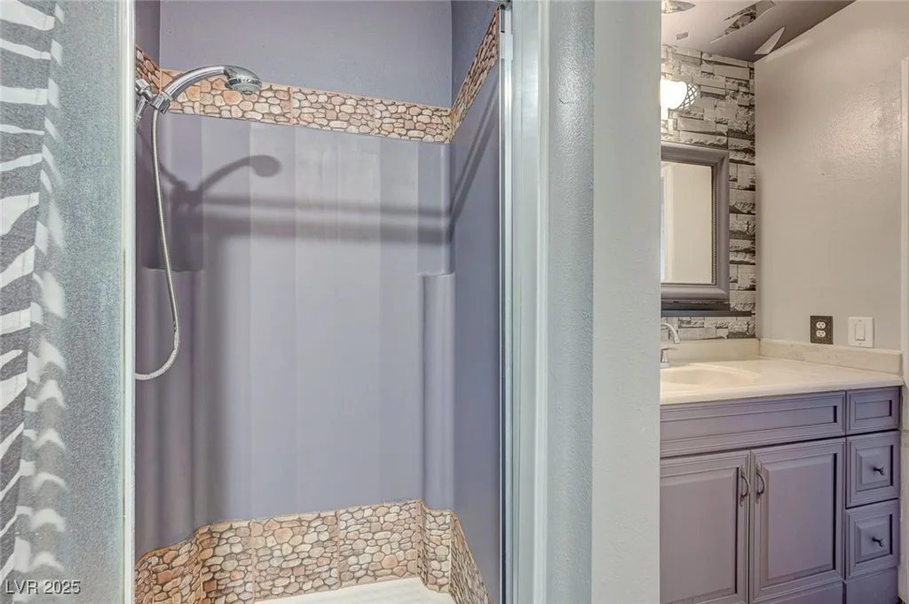3266 Mountain Spring, Las Vegas, NV 89146