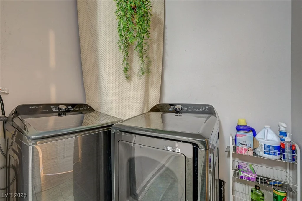3266 Mountain Spring, Las Vegas, NV 89146