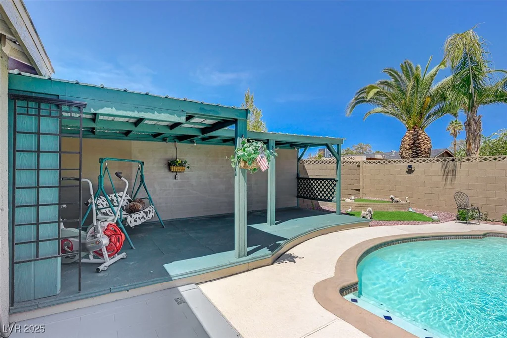 3266 Mountain Spring, Las Vegas, NV 89146